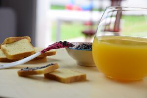 Gnamakoudji (boisson de gingembre et ananas)
