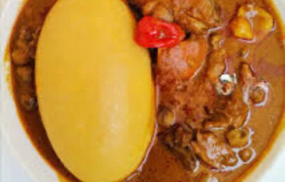Sauce graine au boeuf avec riz ou foutou banane